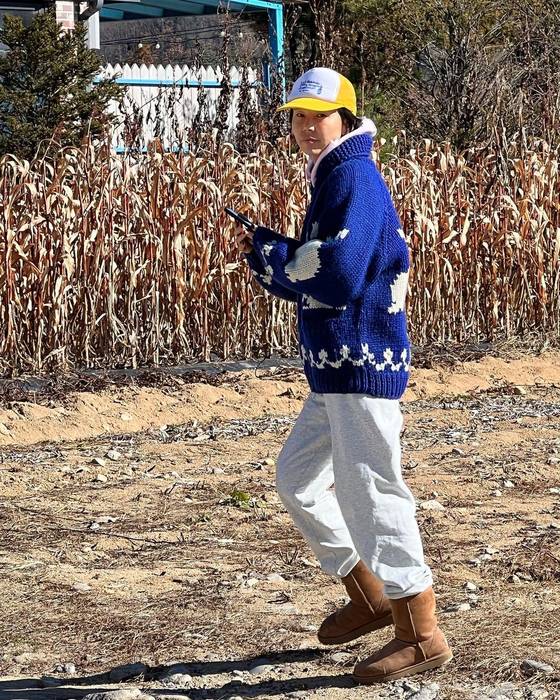 Television personality Keem Na-young wears the chestnut classic ugg boots. [SCREEN CAPTURE]