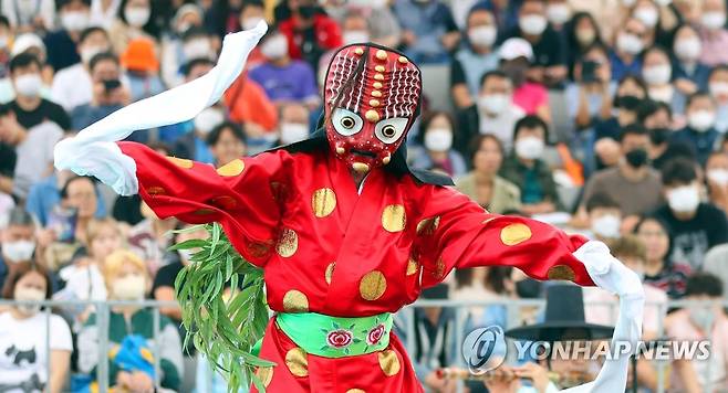 지난 10월 열린 '2022 안동국제탈춤페스티벌' [연합뉴스 자료사진]