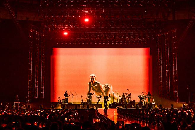 3년 9개월 만에 한국을 찾은 세계적인 팝 밴드 마룬5의 콘서트. [라이브네이션코리아 제공]