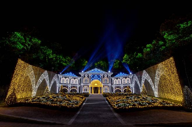 이천, 오스트리아의 벨베데레궁전을 닮은 ‘로맨틱 가든’. 사진제공|별빛정원 우주