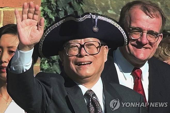 중국 누리꾼 장쩌민 애도 물결…