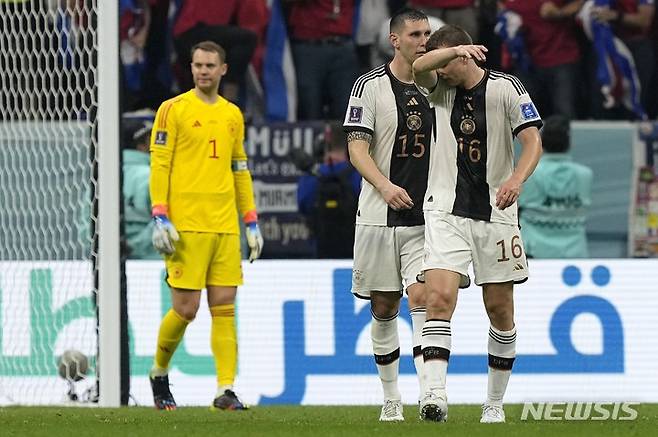 2018 러시아 월드컵에 이어 2022 카타르 월드컵에서도 조별리그 탈락한 독일 축구 국가대표 선수들의 모습. /AP=뉴시스