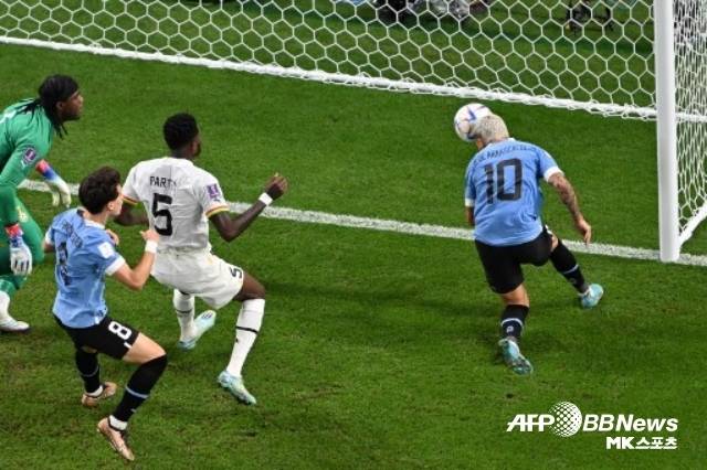 2022 카타르 월드컵 조별리그 H조 최종전이 펼쳐지고 있는 가운데 실시간 순위로 포르투갈이 1위, 우루과이가 2위, 가나가 3위, 한국이 조 4위에 올라 있다. 사진=ⓒAFPBBNews = News1