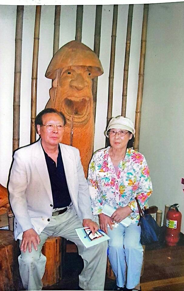 ▲여행지에서 함께 한 박진환 시인과 부인 ⓒ박진환