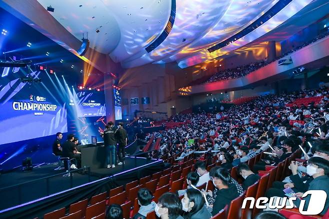 부산 벡스코 오디토리움에서 펼쳐진 eK 리그 챔피언십 시즌 2 결승전이 진행되고 있다. (사진제공=넥슨)