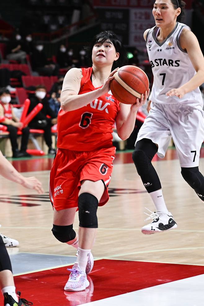 [서울=뉴시스] 여자프로농구 부산 BNK의 이소희. (사진 = WKBL 제공) *재판매 및 DB 금지