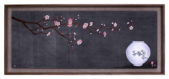 사진 : 한승희, '봄을 그린다.(Miss spring, Draw it.)', Silk, Silk thread, 전통안료, 89.5x40x4.3cm, 2022.