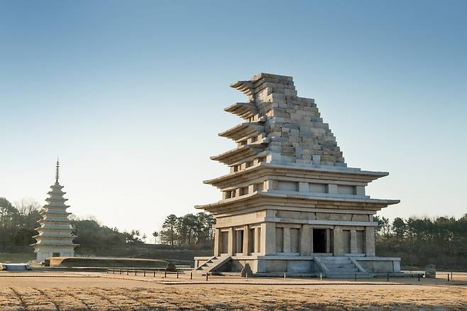 미륵사지 석탑 전경 / 사진 = 문화제청