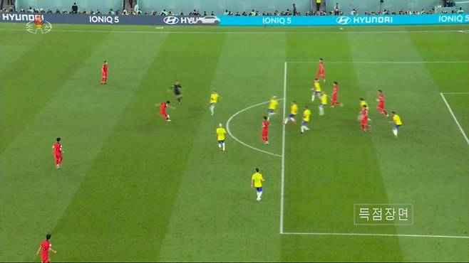 북한TV, 백승호 득점 장면 중계 (서울=연합뉴스) 북한 조선중앙TV는 5일(현지시간) 카타르 도하 스타디움 974에서 열린 2022 카타르 월드컵 16강 한국 대 브라질전을 7일 밤 녹화 중계했다. 사진은 백승호가 브라질의 골문을 여는 중거리 슛을 날리기 전 장면. [조선중앙TV 화면] 2022.12.7 [국내에서만 사용가능. 재배포 금지. For Use Only in the Republic of Korea. No Redistribution]
