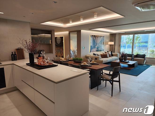 철산자이 더 헤리티지 전용 114㎡A 타입 유니트.(제공=GS건설)ⓒ 뉴스1