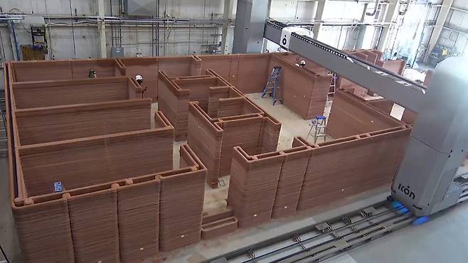 마르스 듄 알파의 건축 장면. NASA는 내년부터 달과 화성 기지 적응 훈련을 실시한다. 사진 아이콘