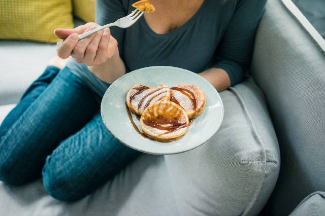 폐경 이후 여성은 같은 연령대의 폐경 전 여성보다 탄수화물 섭취 시 혈당이 더 많이 오른다./사진=클립아트코리아