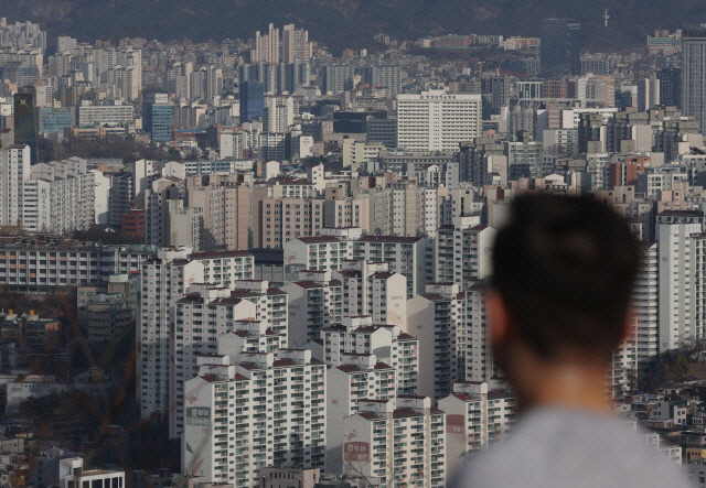 ▲ 남산에서 바라본 서울시내 아파트 단지.연합뉴스