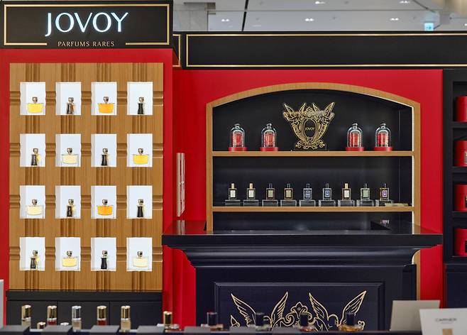LF가 현대백화점 판교점 1층에 오픈한 프랑스 니치향수 편집숍 ‘조보이’ 단독 매장. [사진 출처 = LF]