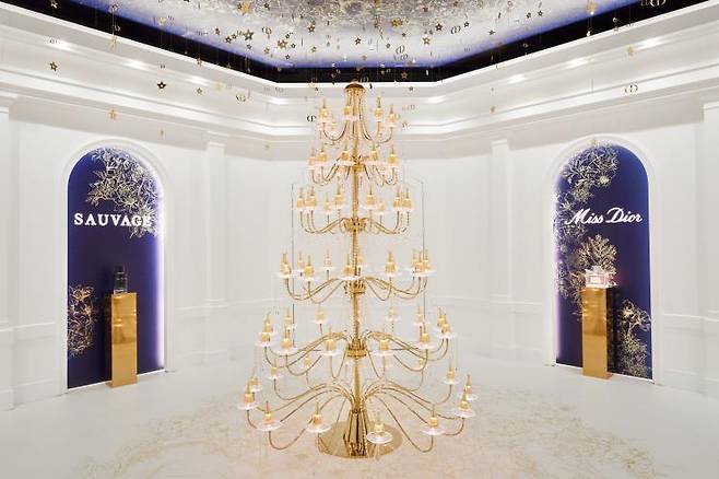 드림 동의 첫 번째 공간, 샹들리에 룸