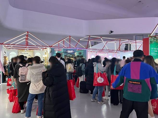 14일 서울 동대문디자인플라자(DDP)에서 열린 ‘2022 올리브영 어워즈&페스타’ 행사장 모습. [최아영 기자]