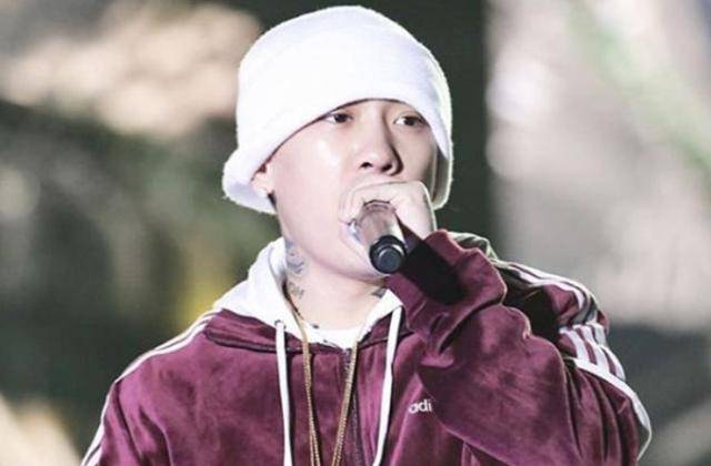 국세청이 15일 종합소득세 3억 원을 내지 않은 도끼를 신규 고액·상습체납자 명단에 올렸다. 도끼 SNS 캡처