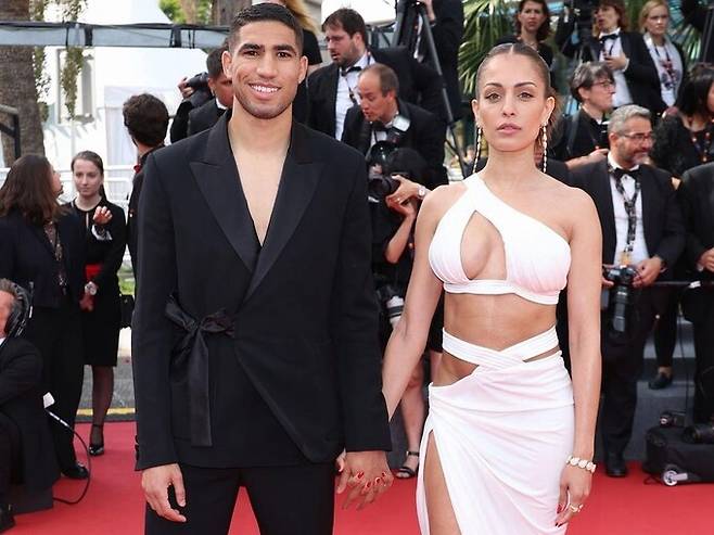 모로코 대표팀 윙백 아치라프 하키미와 그의 부인 히바 아부크(오른쪽). 히바 아부크 인스타그램 캡처