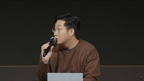 - 전재학 스마일게이트RPG 수석팀장