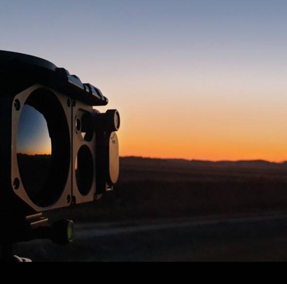 이오시스템의 다기능관측경.(방위사업청 제공)