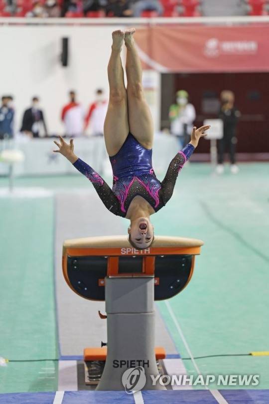 한국 여자 기계체조 간판 여서정이 도마 연기를 펼치는 모습. [연합뉴스 자료사진]