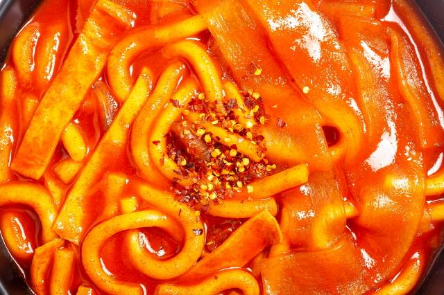 매운 음식, 단 음식은 여드름을 악화할 수 있다./사진=클립아트코리아