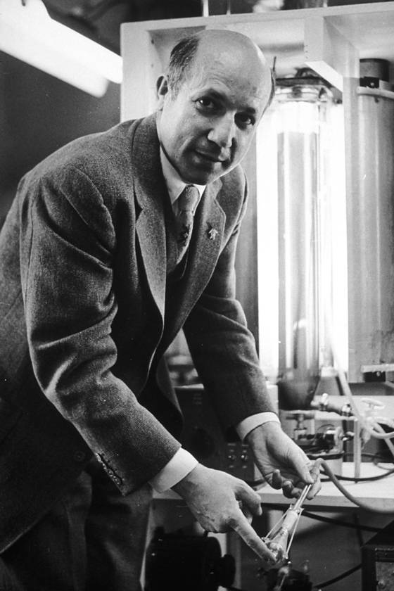 미국의 화학자 멜빈 캘빈. 식물이 물과 이산화탄소를 이용해 유기물을 합성하는 과정을 밝혀냈다. [중앙포토]