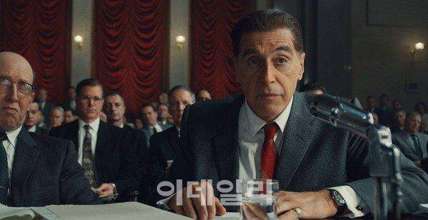 영화 ‘아이리시맨’에 전설적인 미국 화물 운송 노조위원장인 지미 호파 역할을 맡은 알 파치노(사진=넷플릭스 제공)