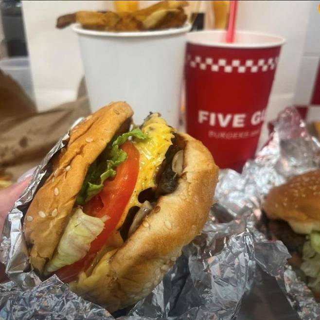 @fiveguys