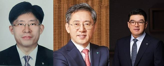 From right: Hana Financial Group Vice Chairmen Lee Eun-hyung, Park Sung-ho and Kang Seong-muk (Hana Financial Group)