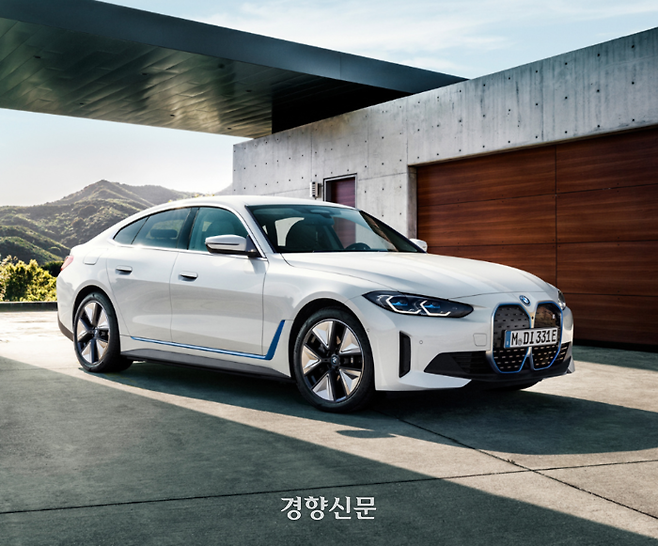 리콜 조치된 BMW의 ‘i4 그란쿠페’. 사진/BMW 홈페이지