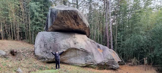 뜬바위. 김용민 해설사 제공