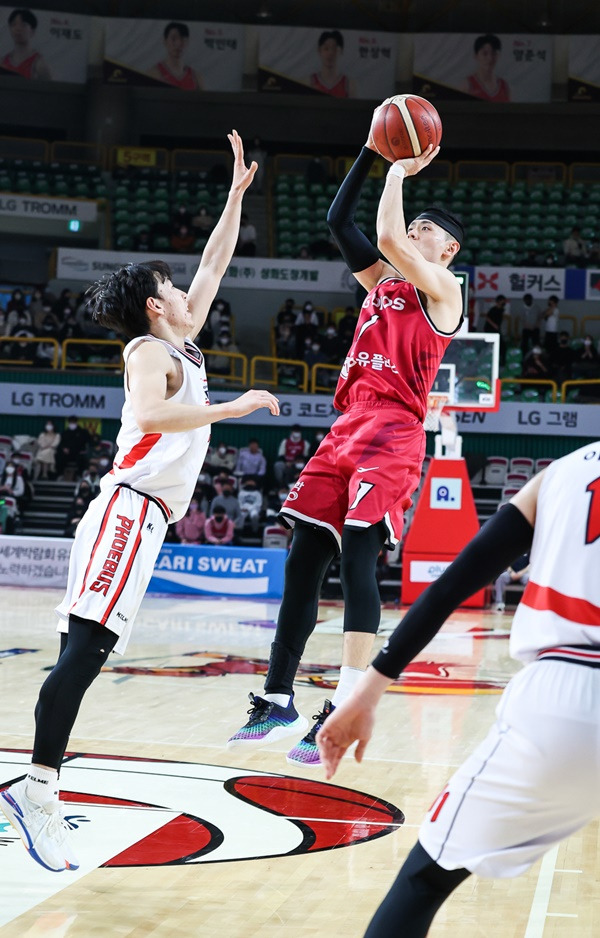 LG-현대모비스 경기 장면 / 사진=KBL 제공