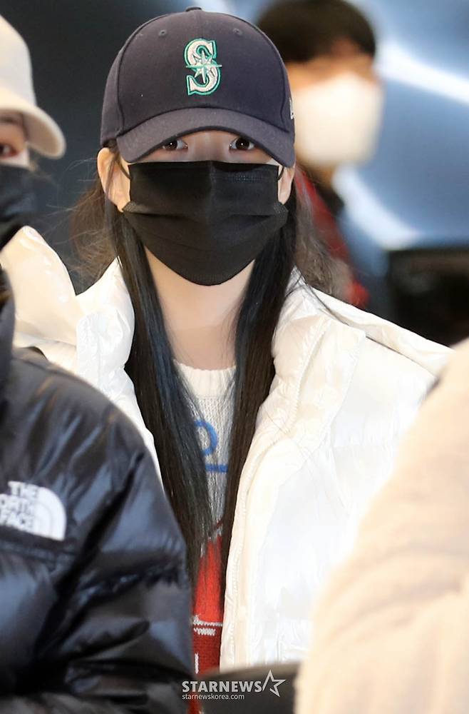 르세라핌 홍은채 ’심쿵 눈맞춤‘[★포토]