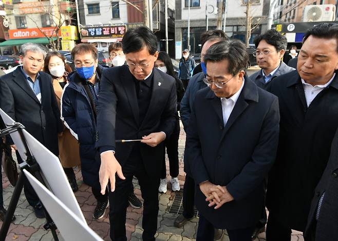 경기도(도지사 김동연)와 안산시(시장 이민근)가 함께 주민과의 약속 지키기에 나섰다. / 사진제공=안산시