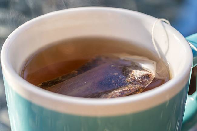 녹차나 홍차 티백은 2~3분 우려낸 후 바로 건져 내는 게 좋다. [사진=게티이미지]