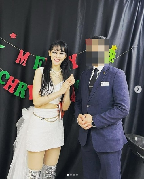 자우림 김윤아가 뒤늦은 부상 사실을 밝혔다. 사진=김윤아 SNS