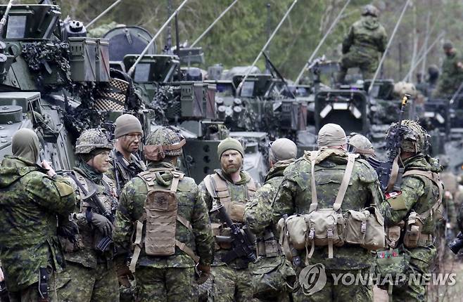 라트비아에서 열린 나토 군사훈련 [EPA 연합뉴스 자료사진. 재판매 및 DB 금지]