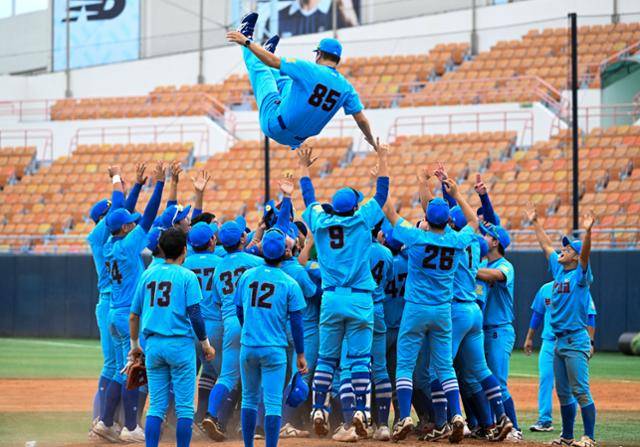 2022년 제50회 봉황대기 전국고교야구대회 우승팀 부산고. 한국일보 자료사진