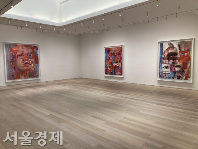 가고시안 갤러리의 전속 작가인 제니 사빌(Jenny Saville)도 자문위원회에 포함됐다. 사진은 2020년 12월 뉴욕 가고시안에서 열렸던 작가의 개인전 모습이다.