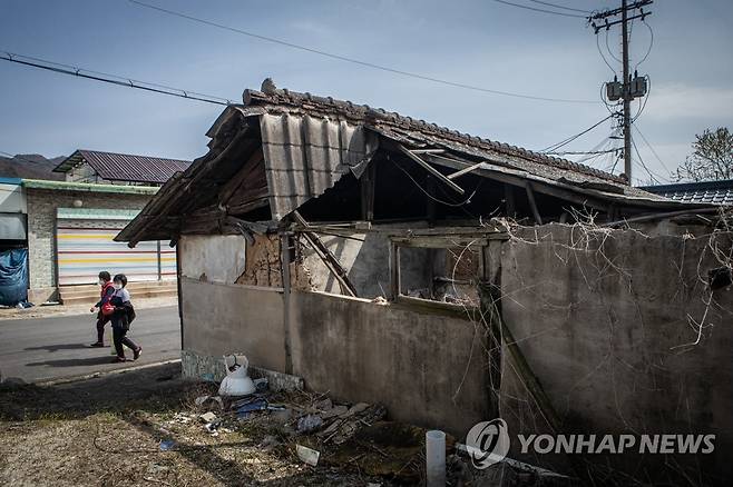 인구소멸 위험 '수도권도 예외 없다' 경기 연천군 신서면 대광리 빈 집의 모습. [연합뉴스 자료사진]