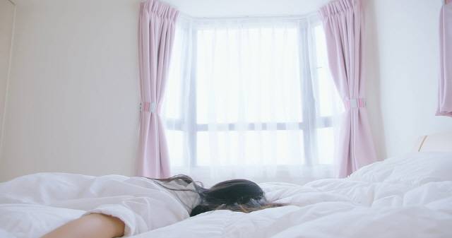 아침에 개운하게 일어나려면 전날에 숙면을 취해야 한다./사진=클립아트코리아