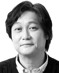 홍기빈 정치경제학자