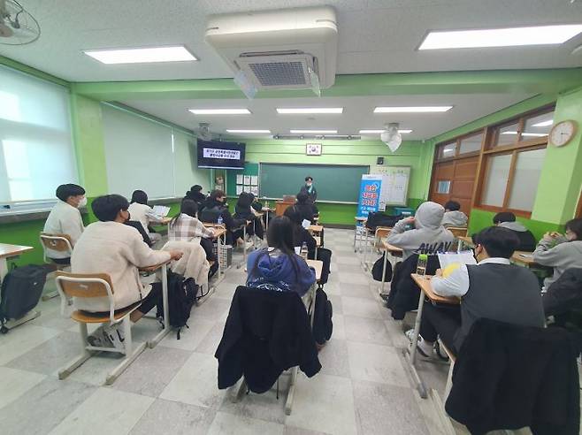 경기도가 매년 운영 중인 '찾아가는 불법사금융 피해상담소'  사진=경기도청