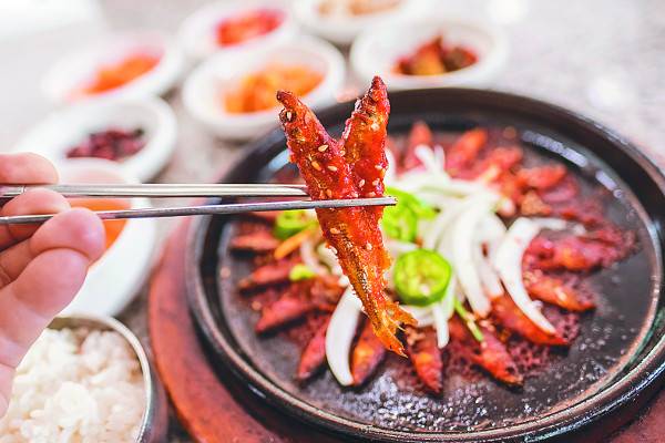 경부고속도로 금강휴게소에서 맛볼 수 있는 도리뱅뱅이. 한국관광공사 제공