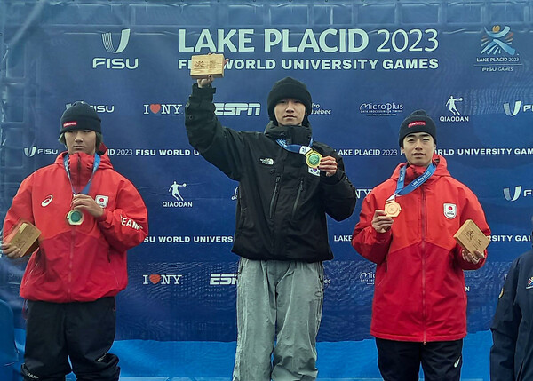 남자 스노보드 슬로프스타일 이민식(22, 한체대)이 대한민국 스노보드 슬로프스타일 최초의 동계대학경기대회 금메달을 획득.(사진제공=대한체육회)