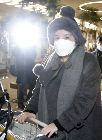 에이미가 강제추방 이후 5년간 입국금지 기간이 끝난 후인 2021년 1월 인천국제공항을 통해 입국하고 있다. 하지만 에이미는 입국 7개월 만인 2021년 8월 또 다시 마약투약 사실이 적발돼 구속됐다. 최근 징역 3년형이 확정됐다. (사진=뉴스1)
