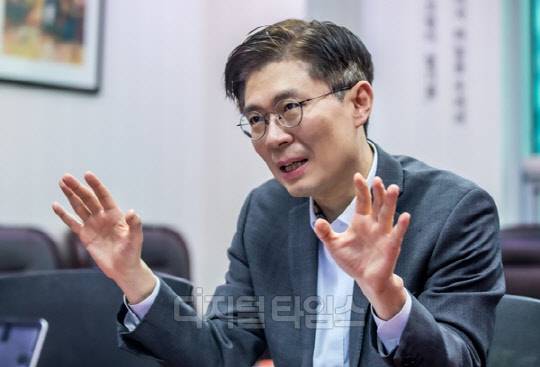 디지털타임스는 지난 19일 서울 여의도 국회 의원회관에서 조 대표와 정치현안과 관련해 인터뷰를 진행했다. <박동욱 기자 fufus@>