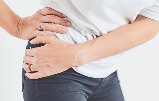 고관절과 주변에 문제가 생기면 심한 통증이 생길 수 있다ㅣ출처: 게티 이미지뱅크