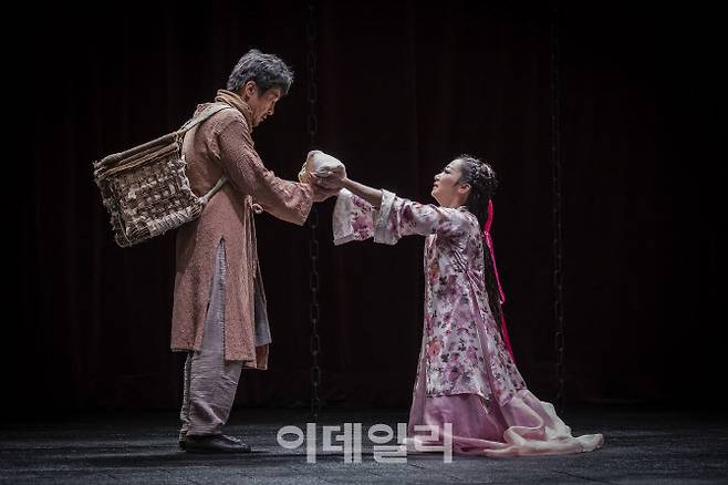국립극단 연극 ‘조씨고아, 복수의 씨앗’ 2020년 공연 장면. (사진=국립극단)